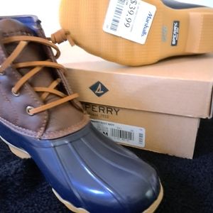 Sperry saltwater boot Navy size 2M